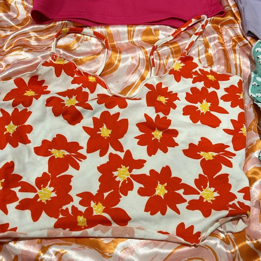 6 piece SHEIN clothes Xs/S - Picture 4 of 6